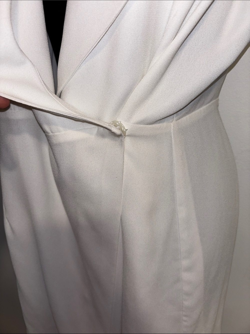 Tobi White Sleeveless Wrap Blazer Dress - Picture 4 of 11